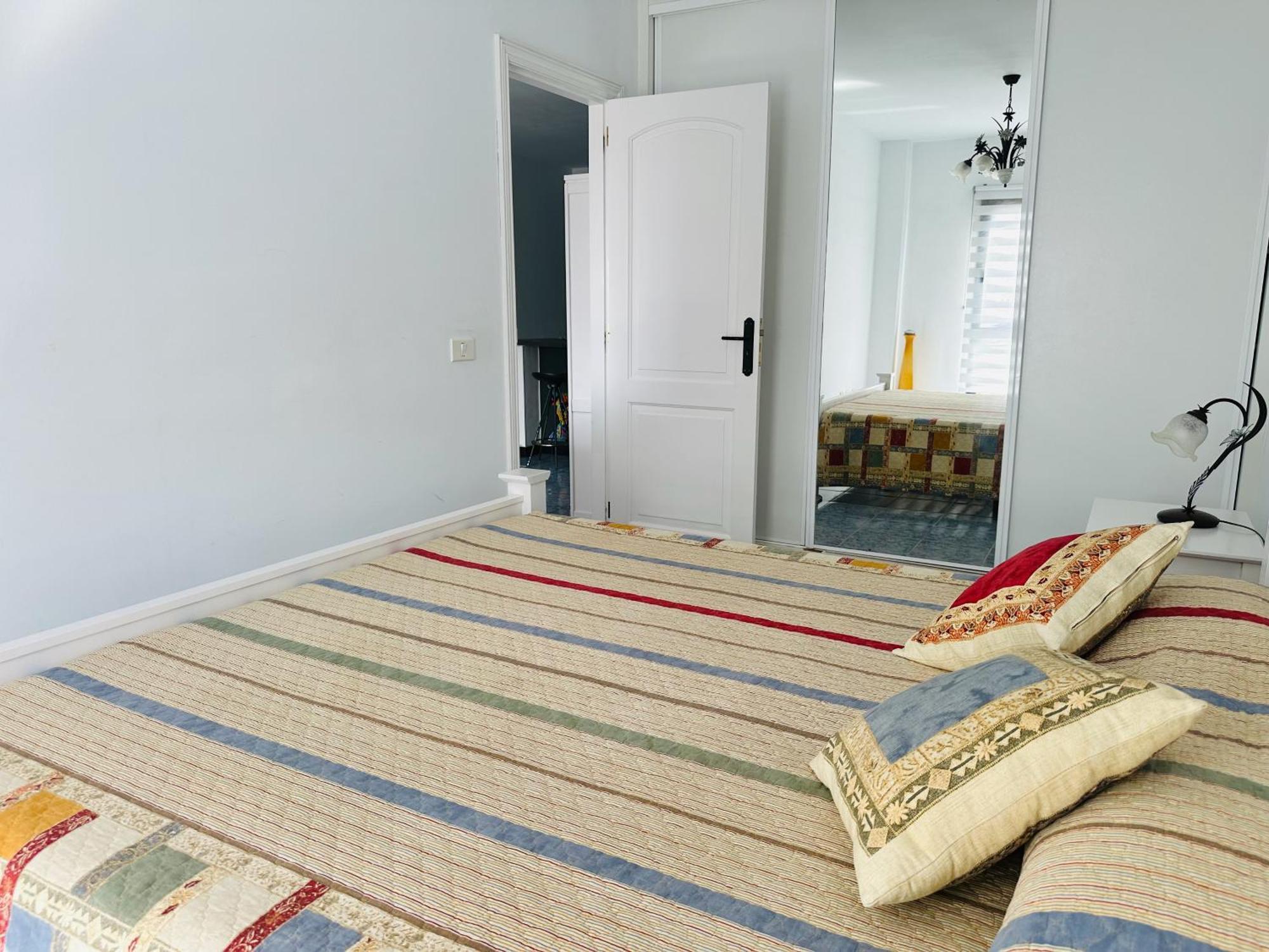 Pambnb - Chic Beachside Apartment Playa San Juan Exteriör bild