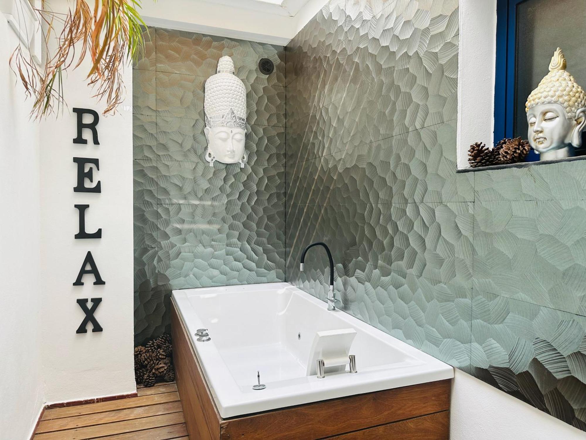 Pambnb - Chic Beachside Apartment Playa San Juan Exteriör bild